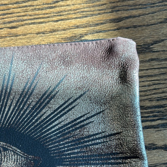 TOTEM Metallic evil eye leather clutch - Picture 3 of 5